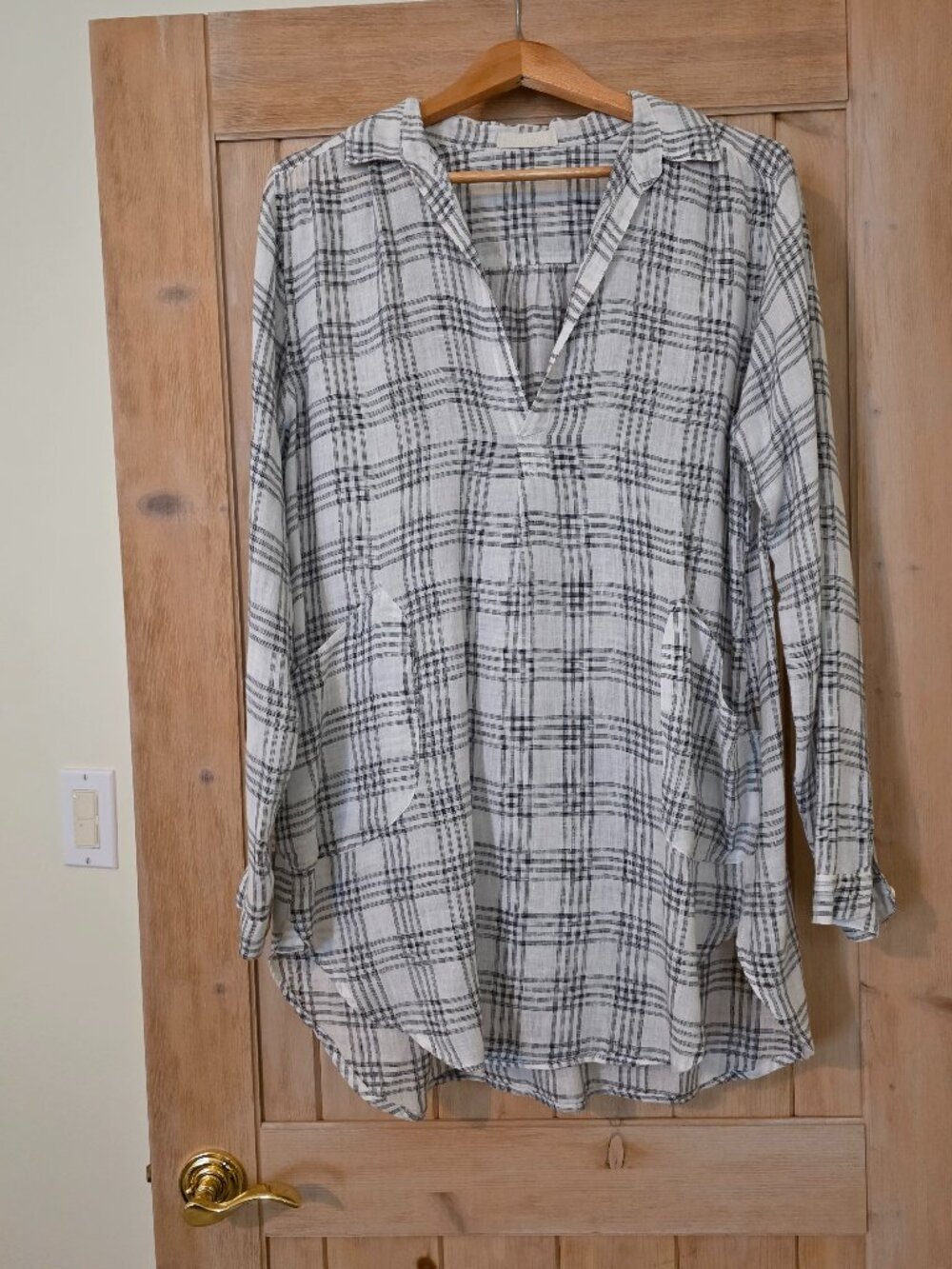 CP Shades Linen Teton Tunic size Medium, excellent condition